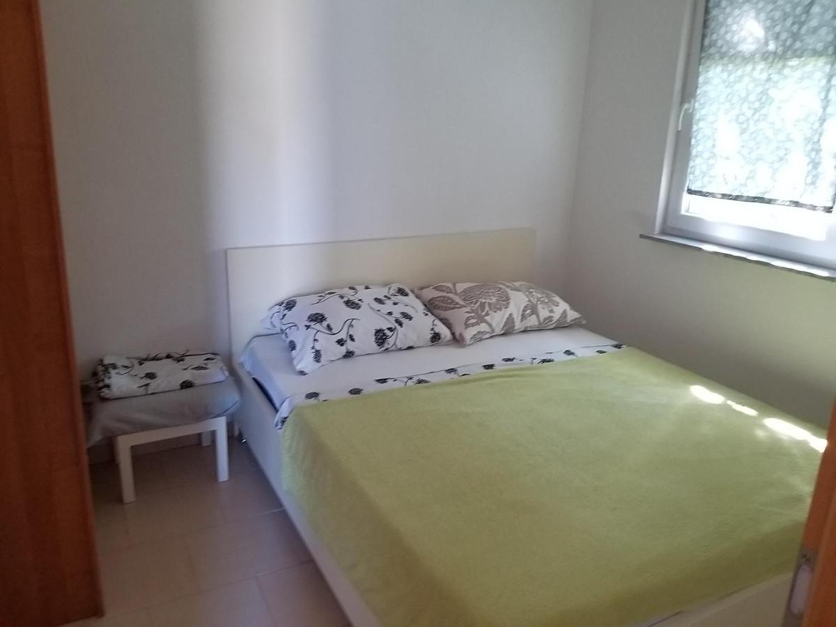 Manjsa Hisa Savudrija Alberi Zraven Petram Naselja Hotel Crveni Vrh Exterior foto